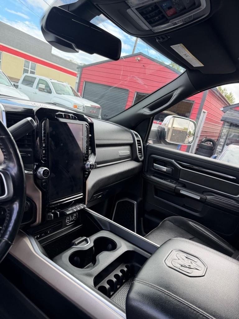 RAM 2500 Laramie 4x4 Mega Cab 6'4" Box 2019