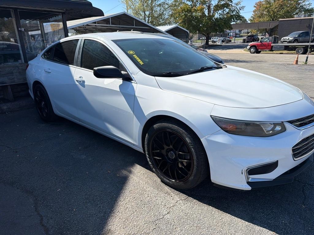 2017 Chevrolet Malibu 4dr Sdn LS w/1FL