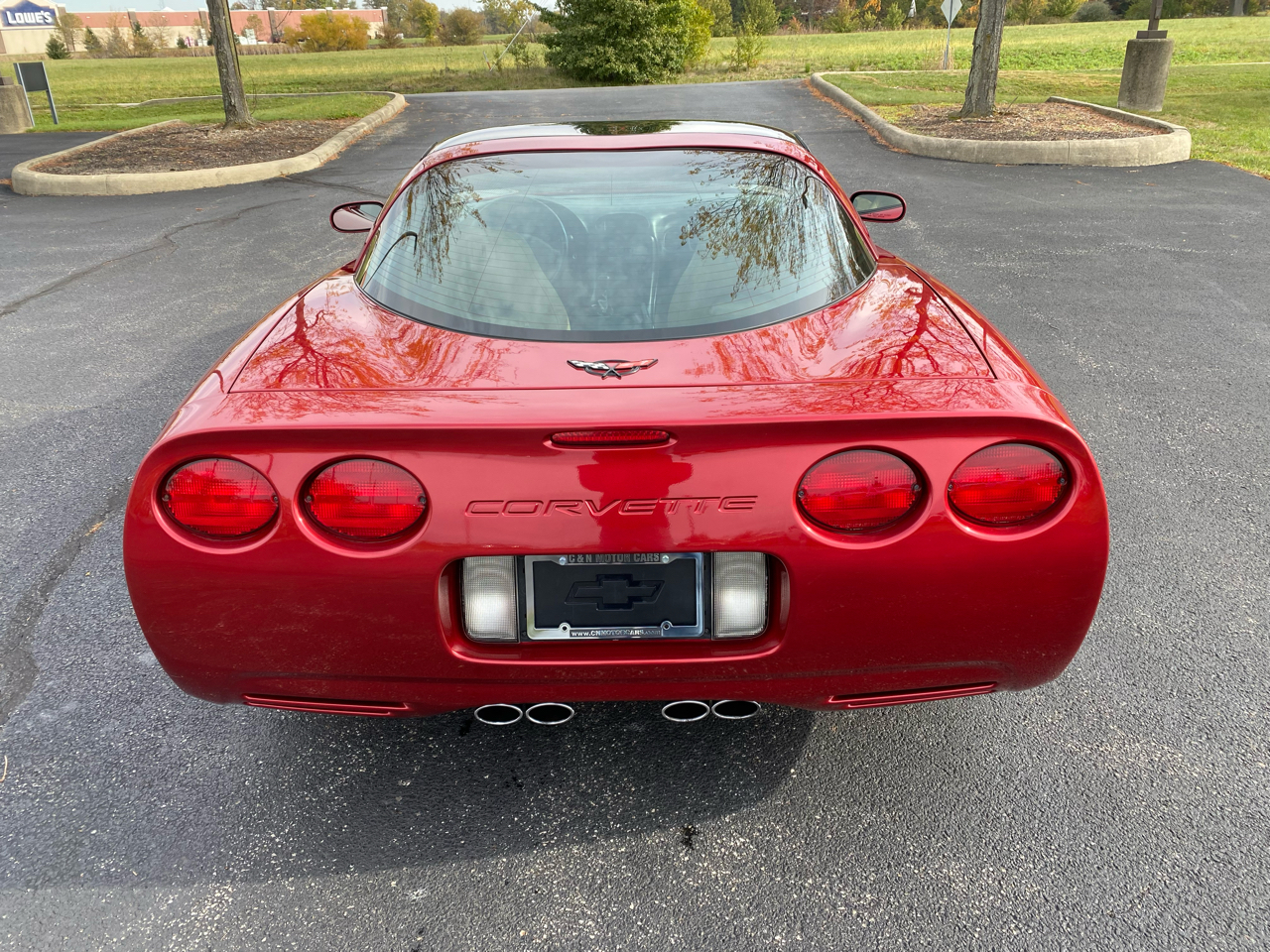 Chevrolet Corvette Coupe 2004 Chevrolet Corvette Coupe 2004
