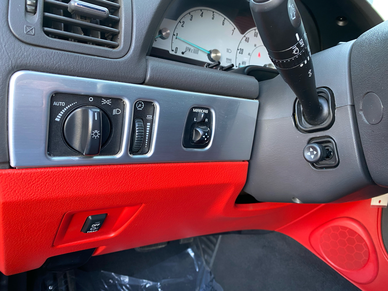 Ford Thunderbird Deluxe 2002