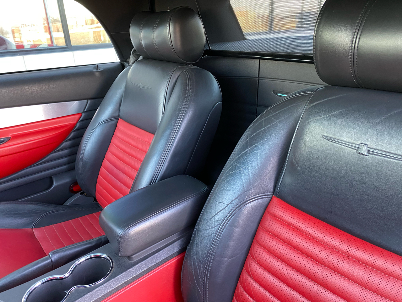 Ford Thunderbird Deluxe 2002