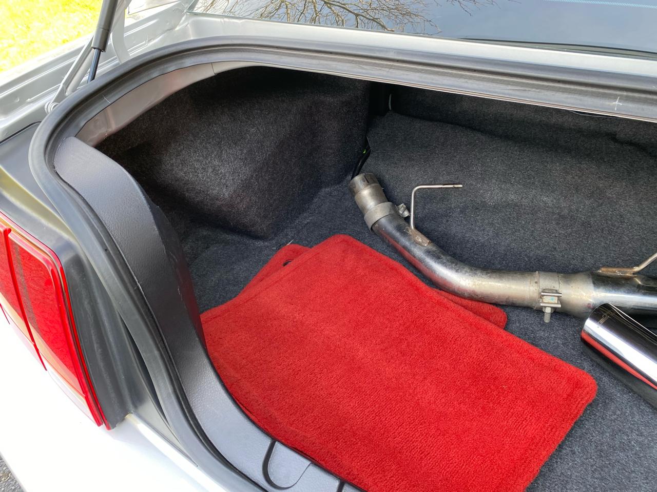 Ford Mustang GT Deluxe Coupe 2005