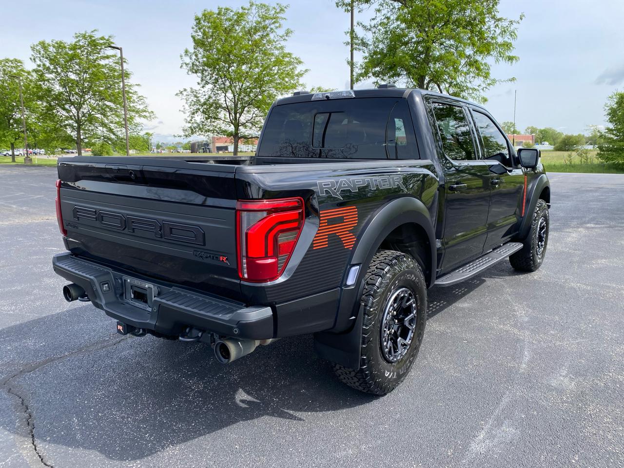 Ford F-150 Raptor SuperCrew 4WD 2024