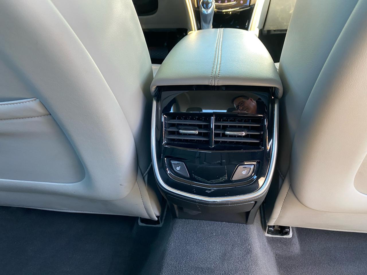 Cadillac XTS Luxury 2013