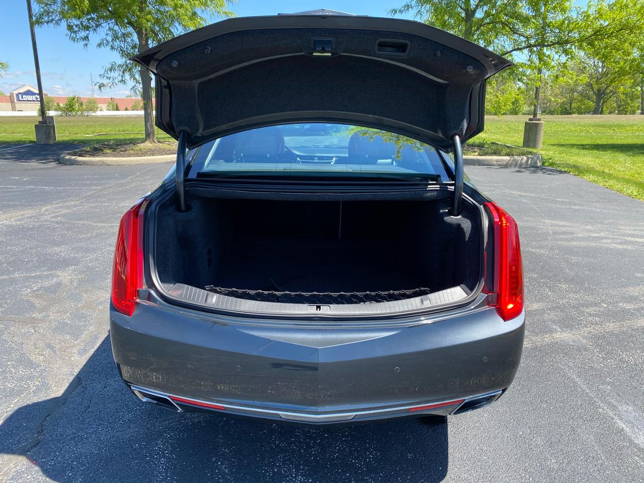 Cadillac XTS Luxury 2013