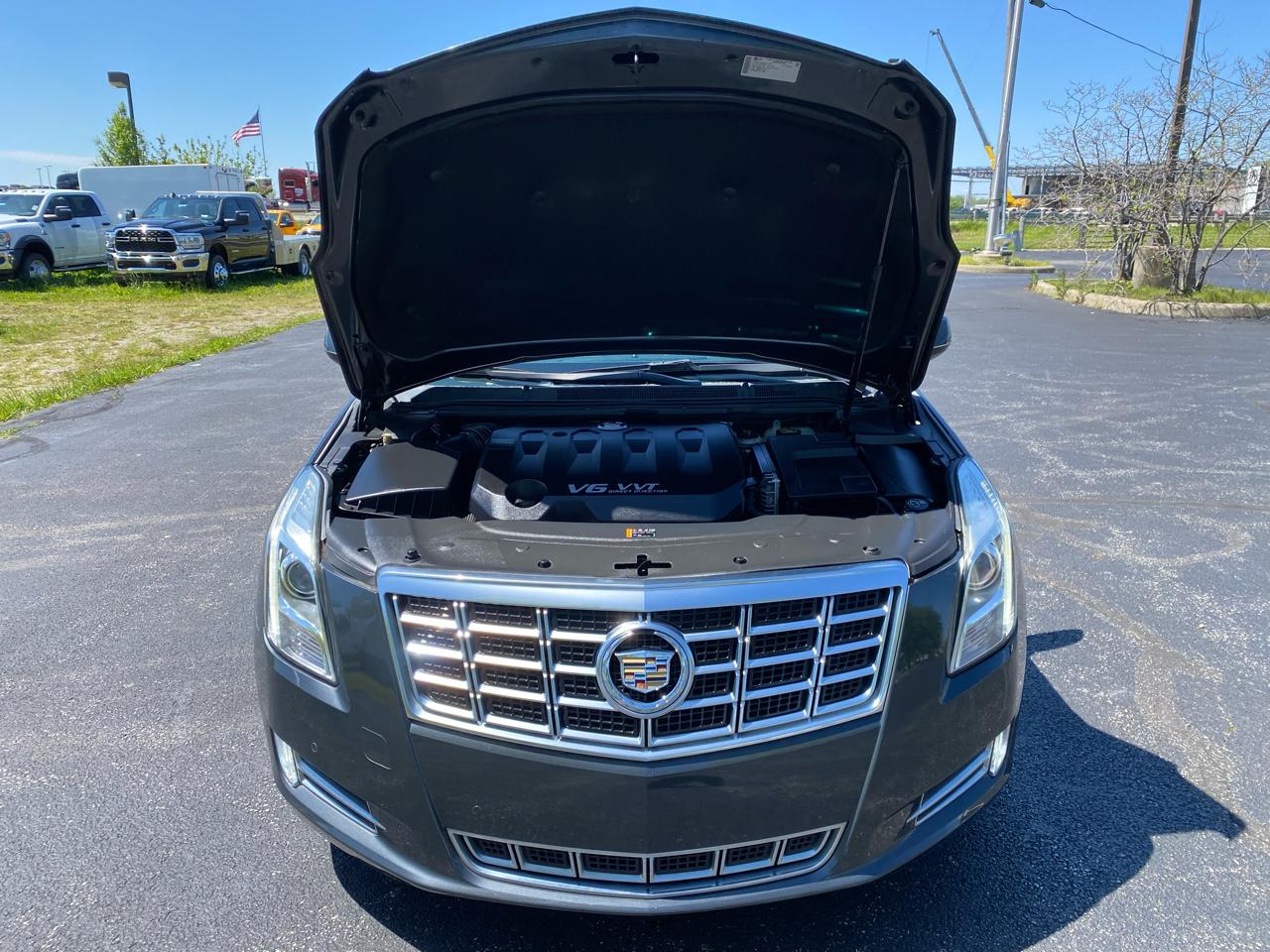 Cadillac XTS Luxury 2013
