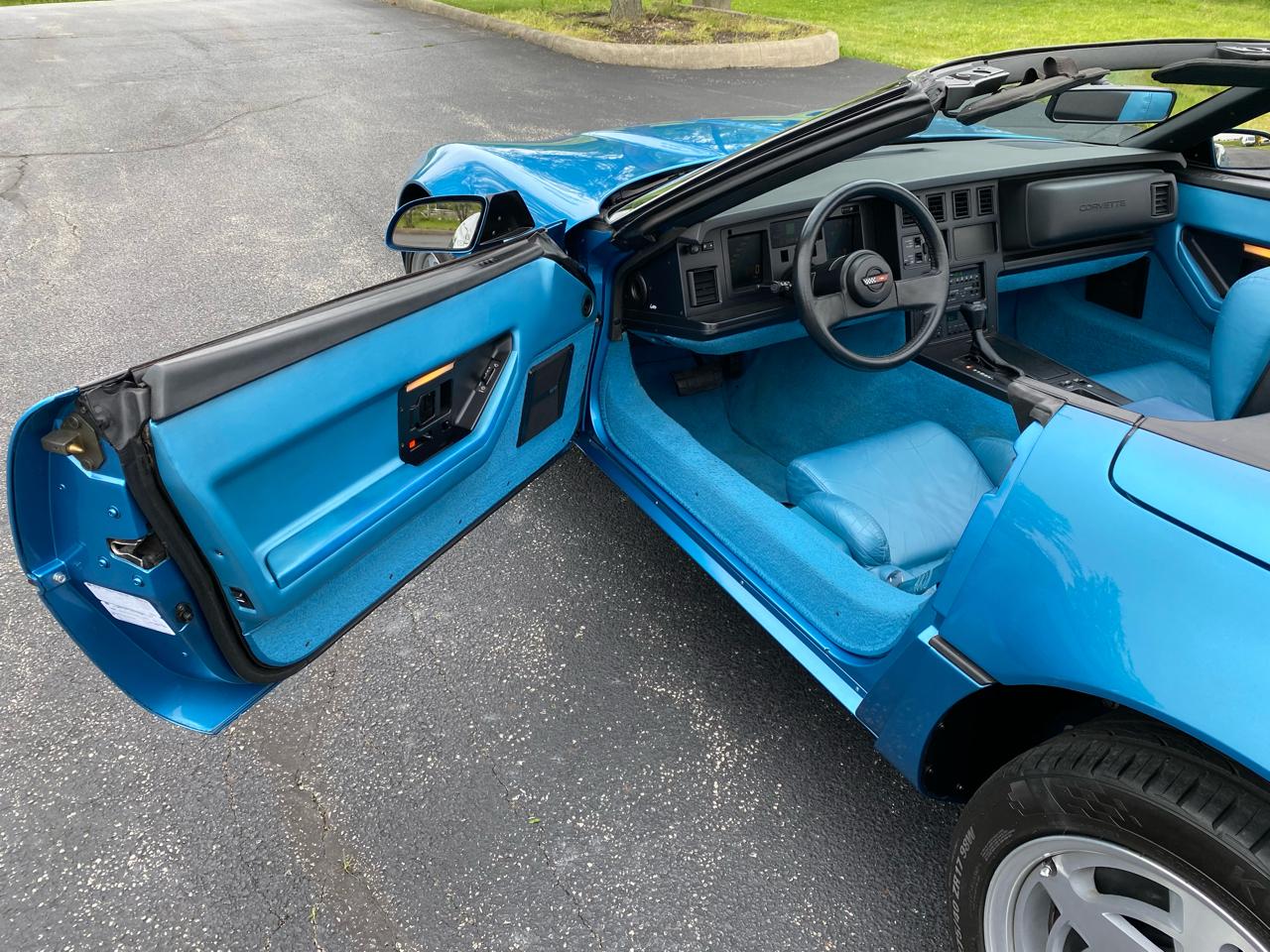 Chevrolet Corvette Convertible 1989