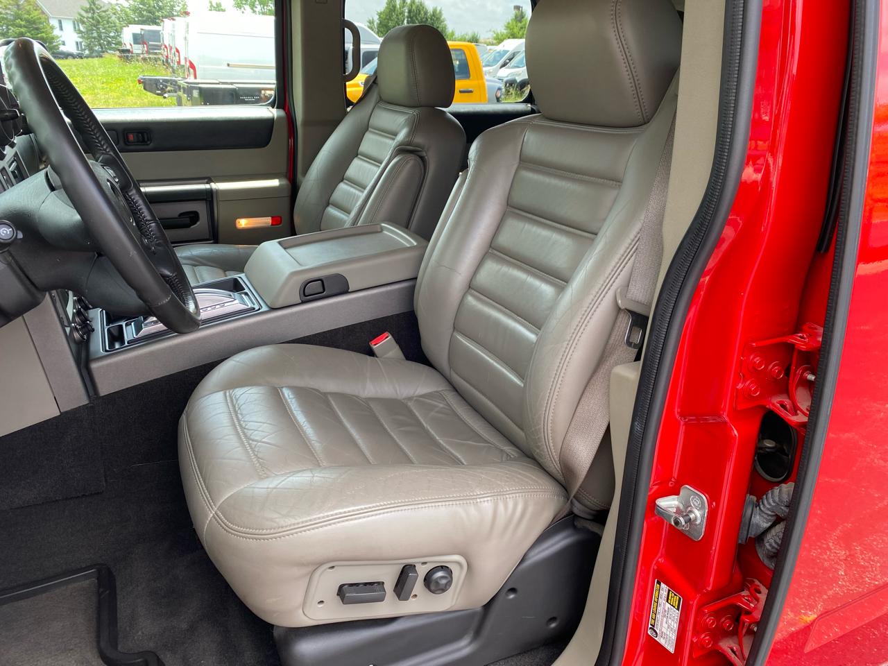 HUMMER H2 Lux Series 2004