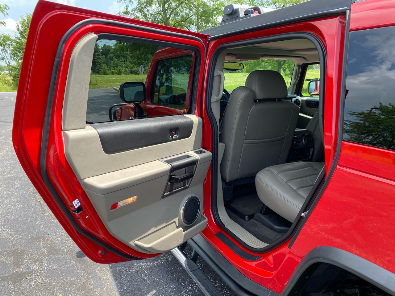 HUMMER H2 Lux Series 2004