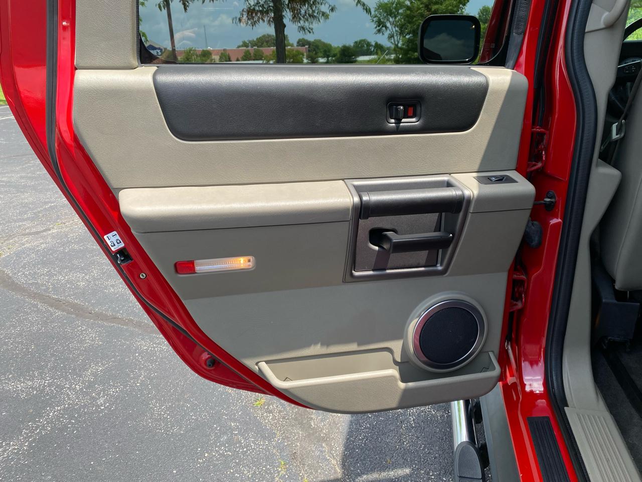 HUMMER H2 Lux Series 2004