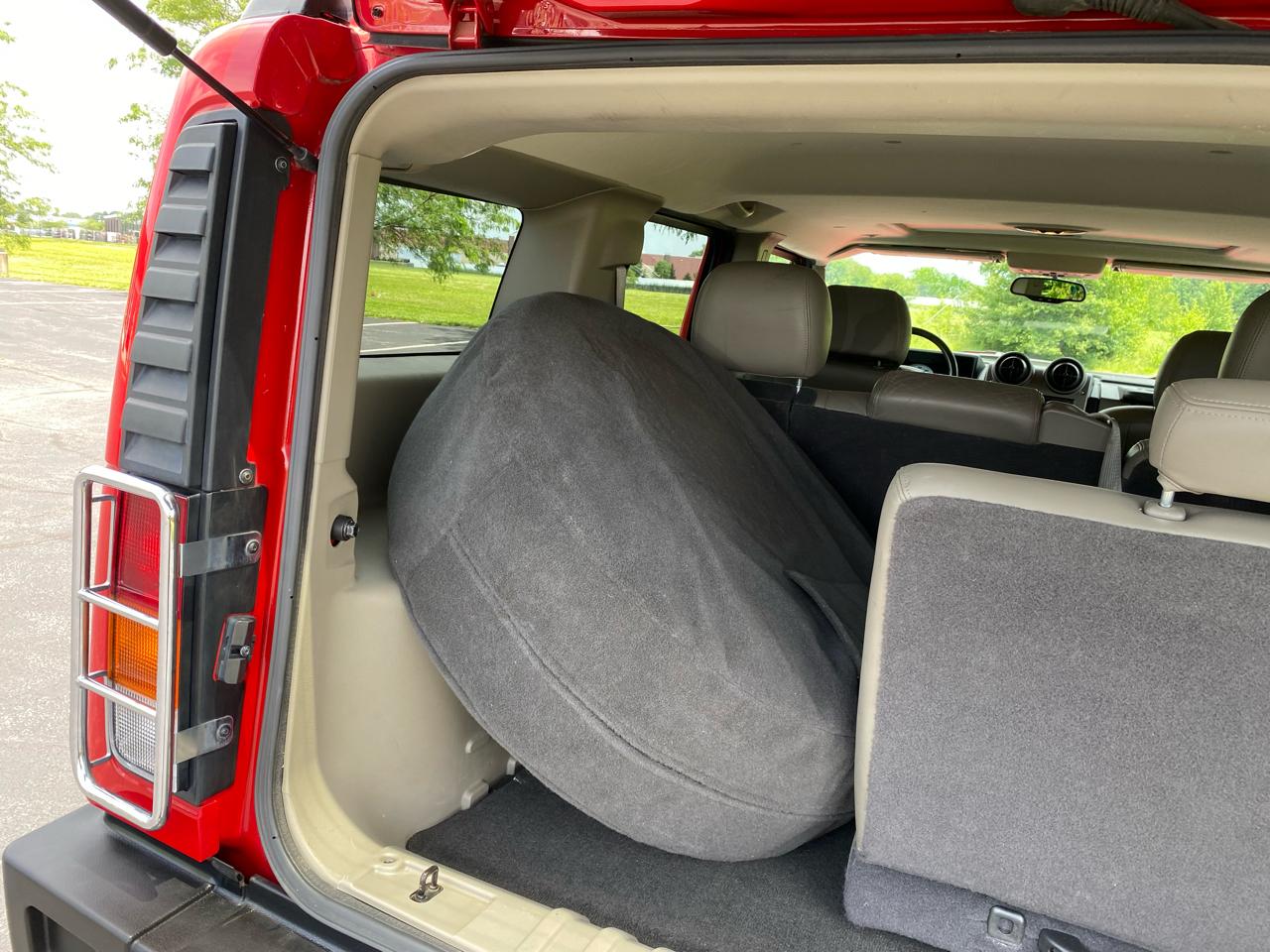 HUMMER H2 Lux Series 2004