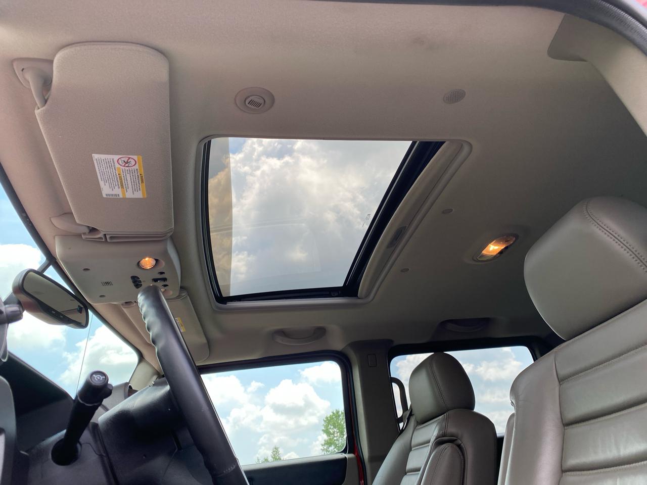 HUMMER H2 Lux Series 2004