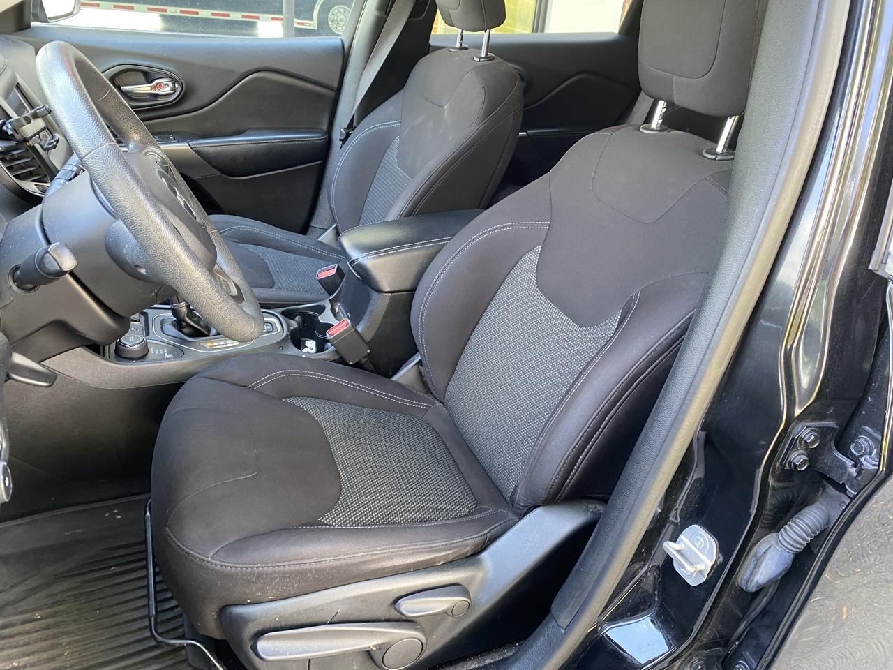 Jeep Cherokee Latitude 4WD 2019