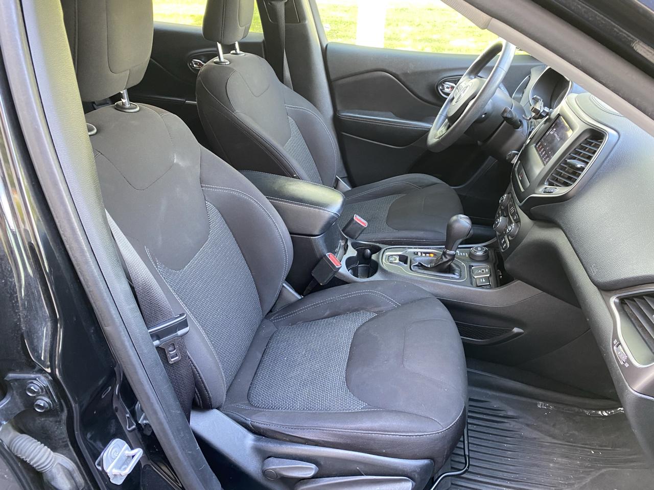Jeep Cherokee Latitude 4WD 2019