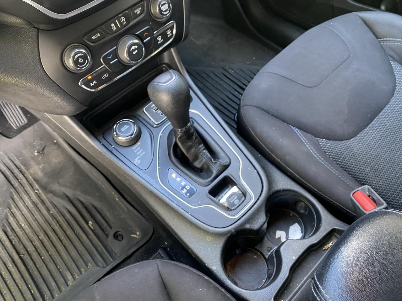 Jeep Cherokee Latitude 4WD 2019