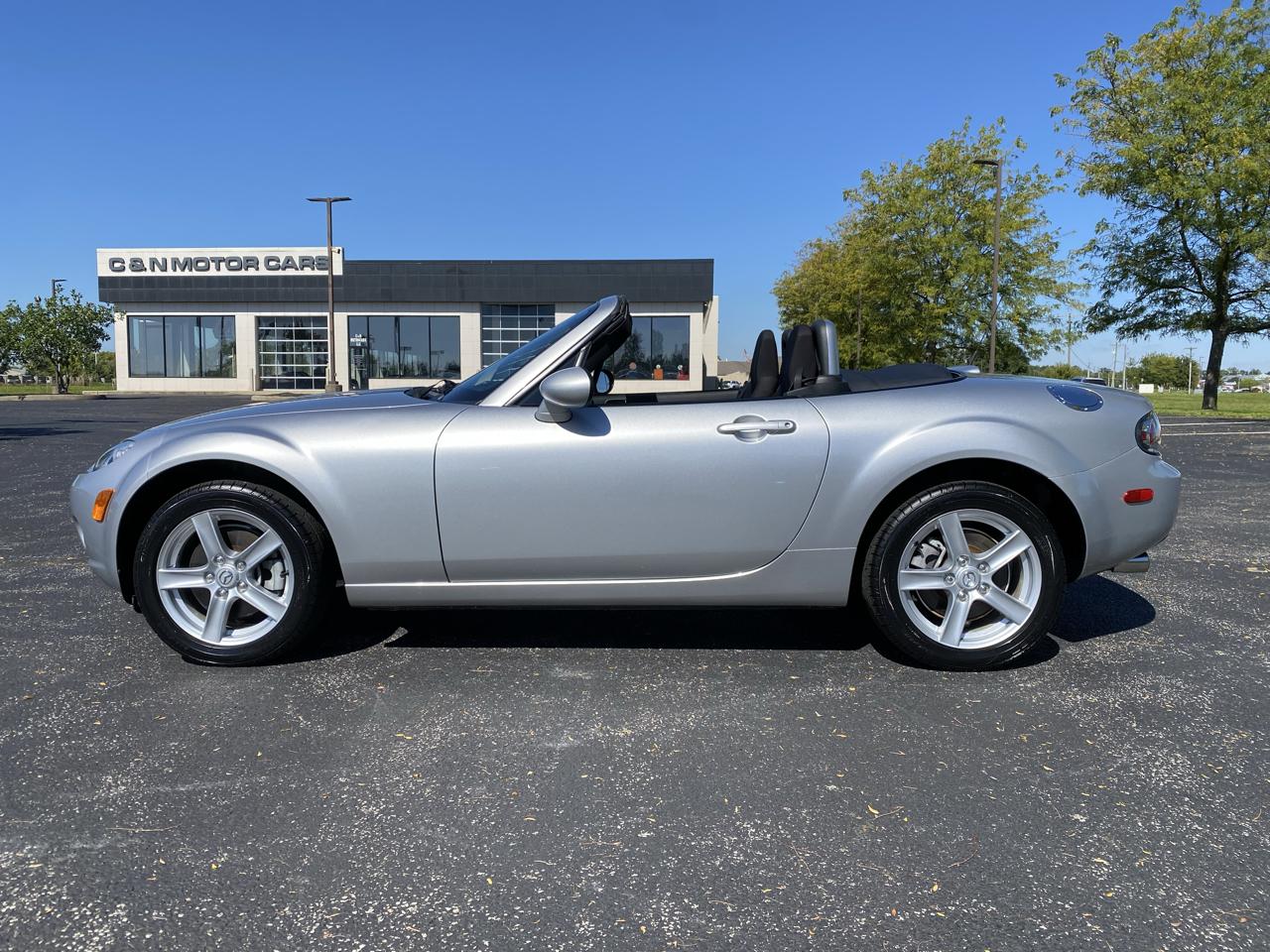 Mazda MX-5 Miata Touring 2006