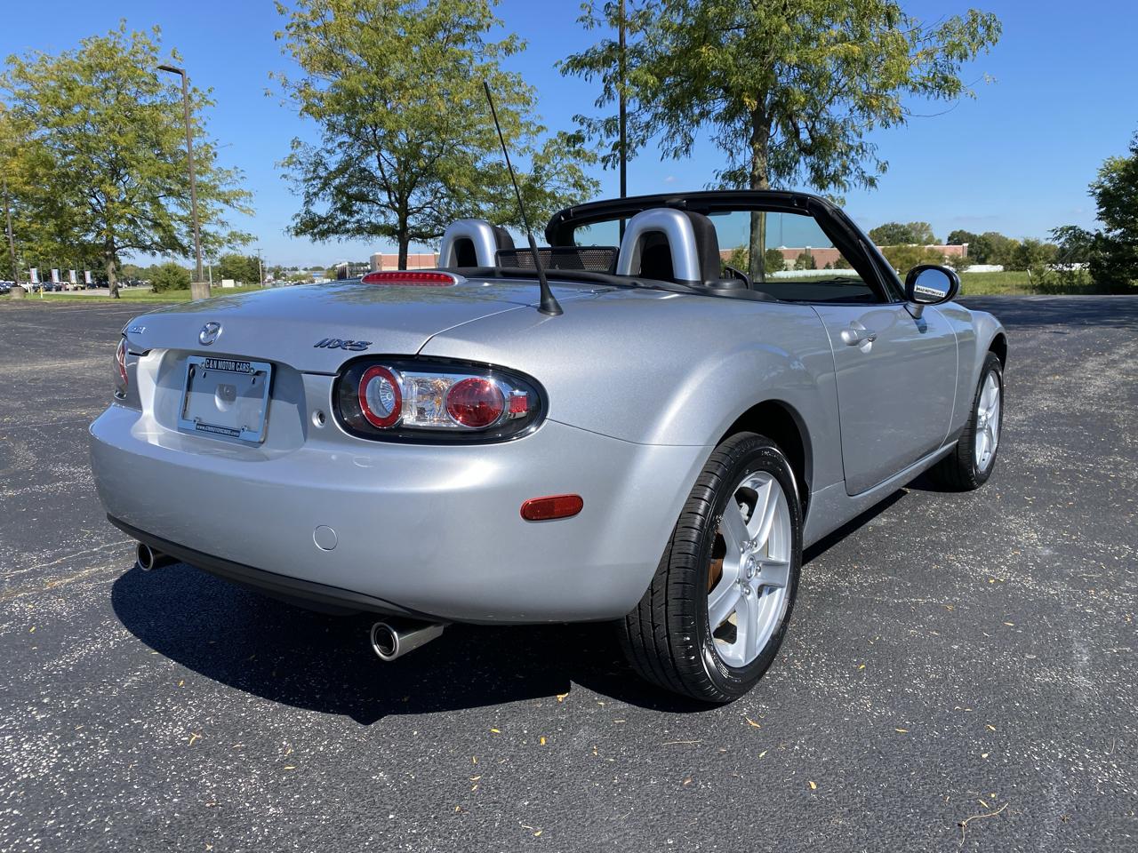 Mazda MX-5 Miata Touring 2006