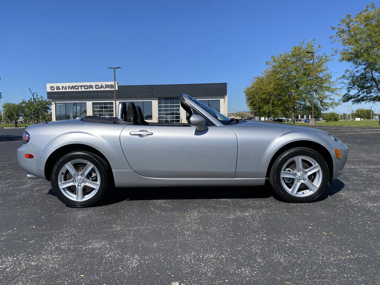 Mazda MX-5 Miata Touring 2006
