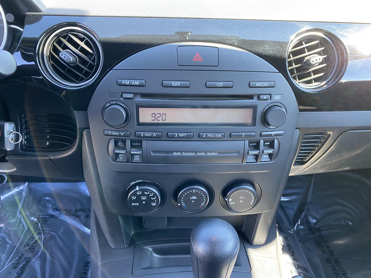 Mazda MX-5 Miata Touring 2006