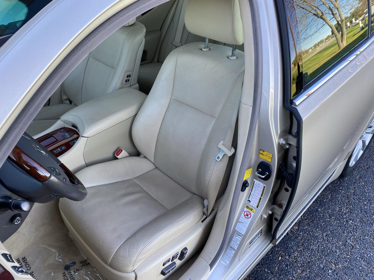 Lexus LS 460 Luxury Sedan AWD 2011