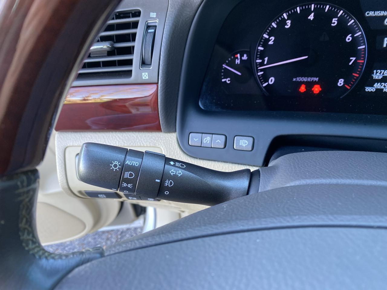 Lexus LS 460 Luxury Sedan AWD 2011
