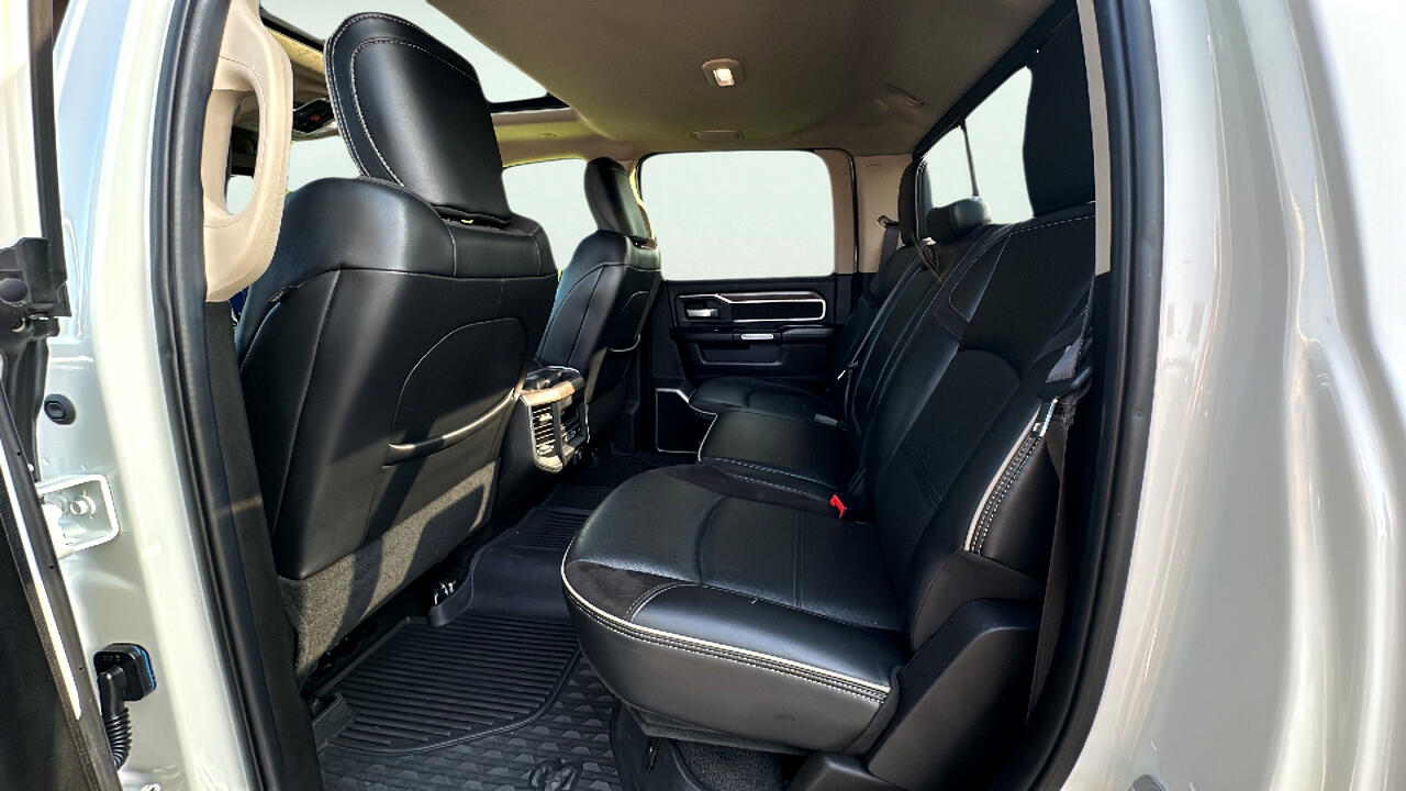RAM 3500 Laramie Crew Cab SWB 4WD 2019 RAM 3500 Laramie Crew Cab SWB 4WD 2019