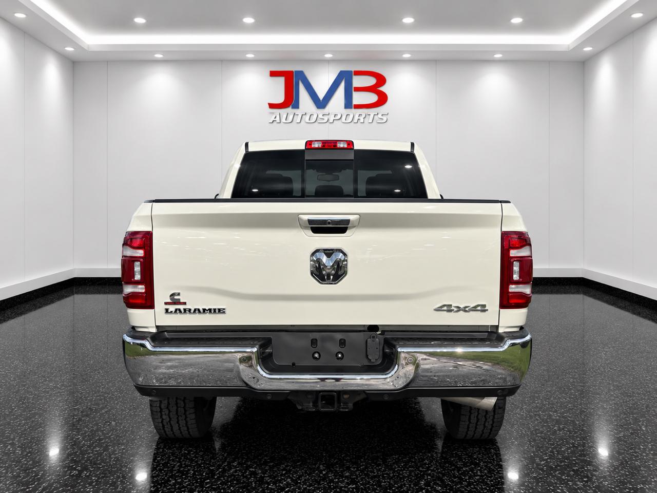 RAM 3500 Laramie Crew Cab SWB 4WD 2019