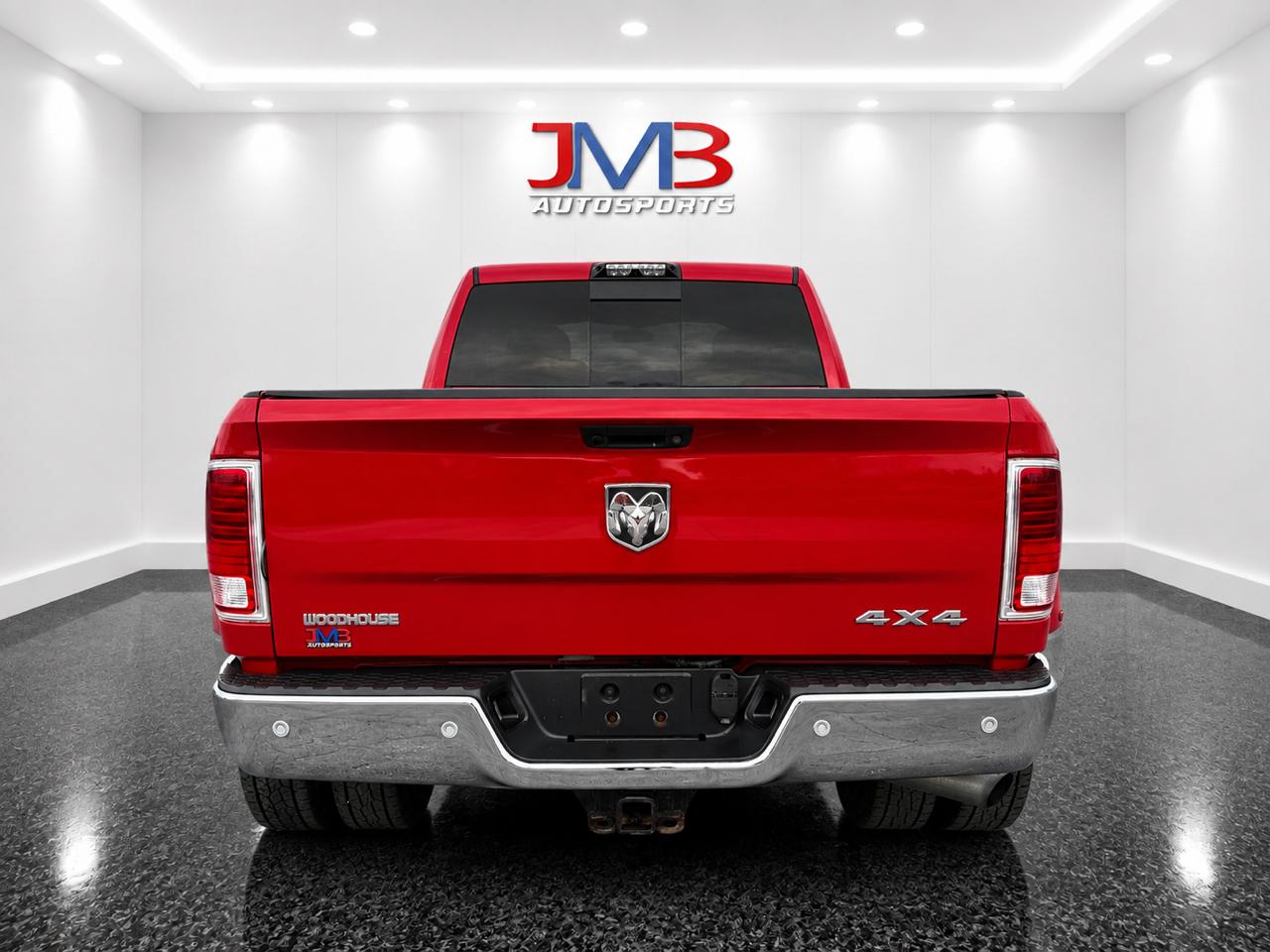 RAM 3500 Laramie Mega Cab 4WD DRW 2017