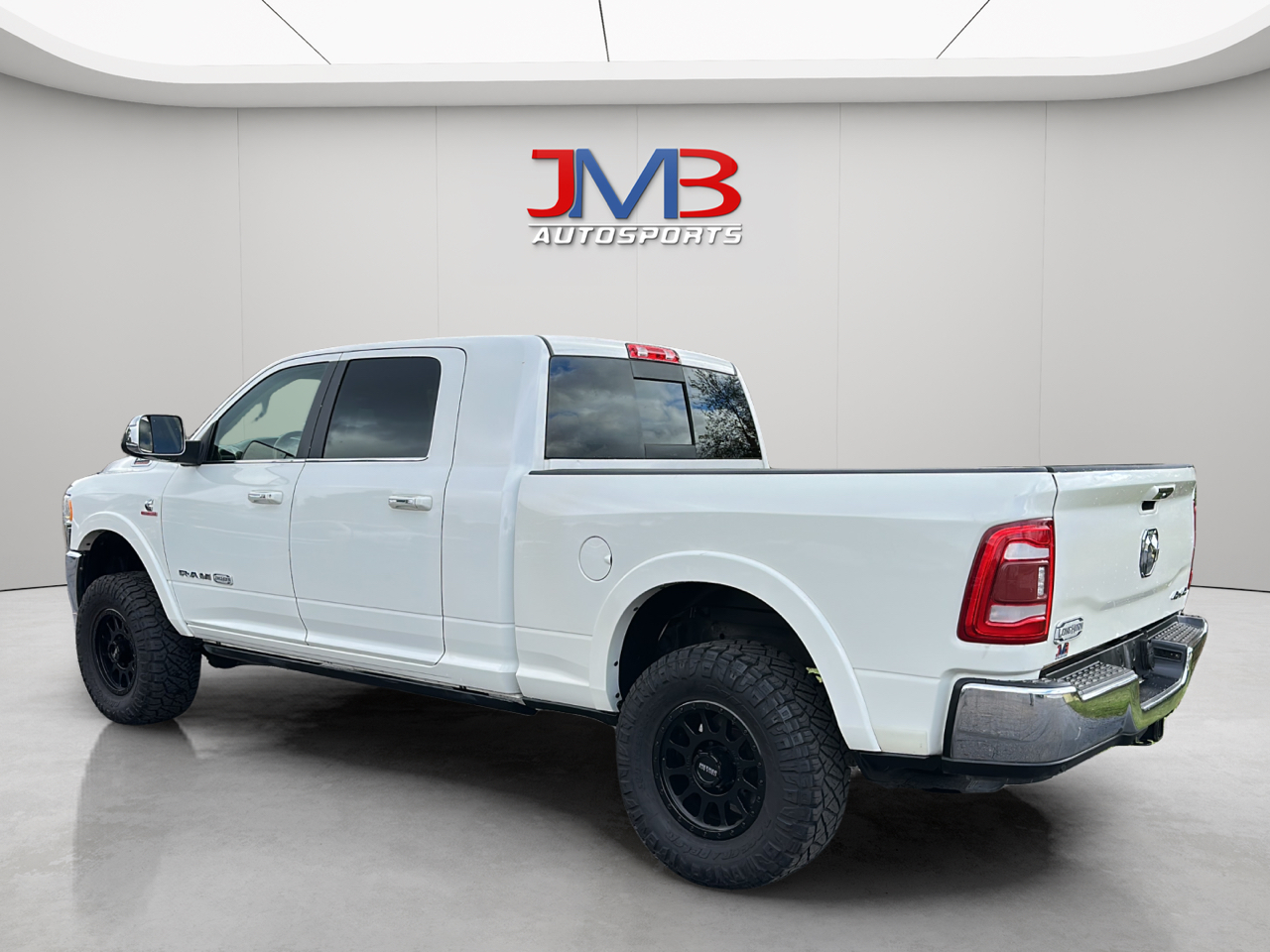 RAM 3500 Longhorn Mega Cab 4WD 2019 RAM 3500 Longhorn Mega Cab 4WD 2019