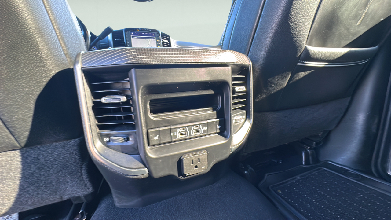 RAM 2500 Limited Mega Cab 4WD 2021 RAM 2500 Limited Mega Cab 4WD 2021