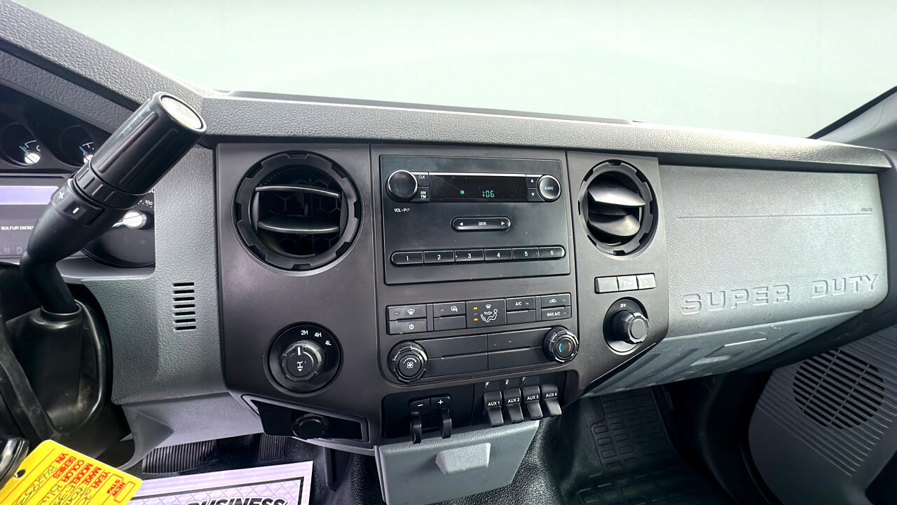 Ford F-350 SD XL 4WD 2012