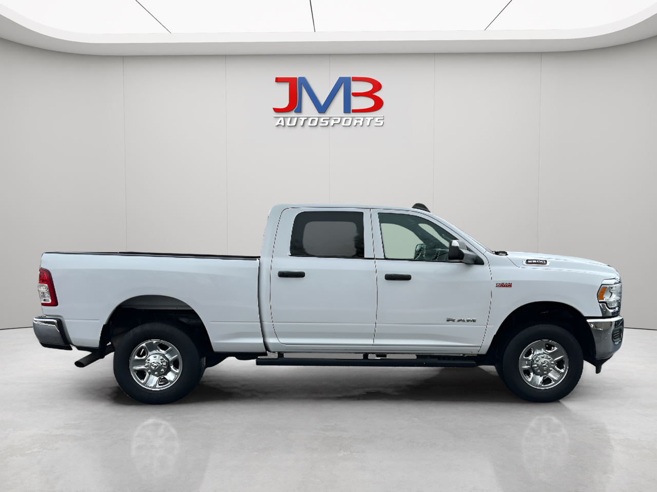 RAM 2500 Tradesman Crew Cab SWB 4WD 2021