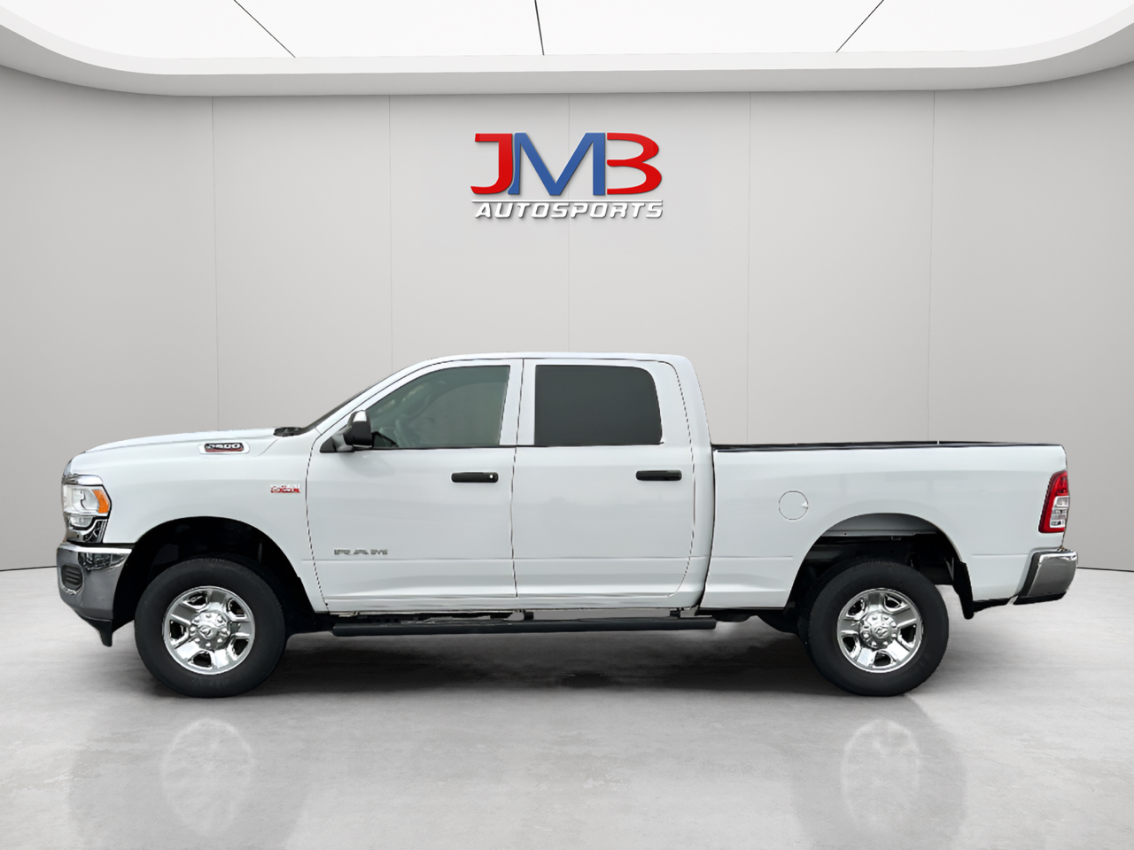 RAM 2500 Tradesman Crew Cab SWB 4WD 2021