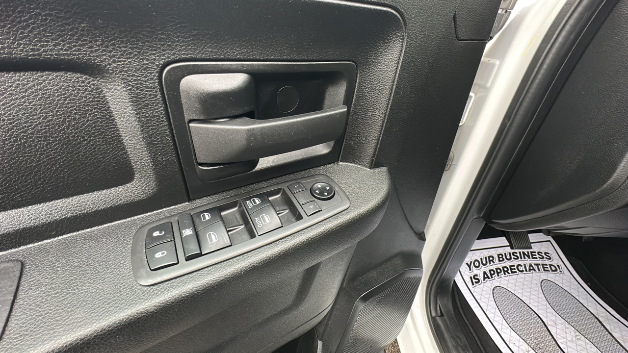 RAM 2500 Tradesman Crew Cab SWB 4WD 2021