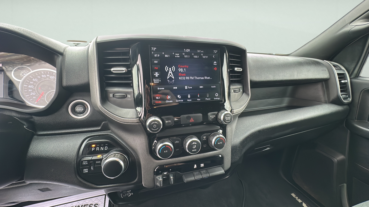 RAM 2500 Tradesman Crew Cab SWB 4WD 2021