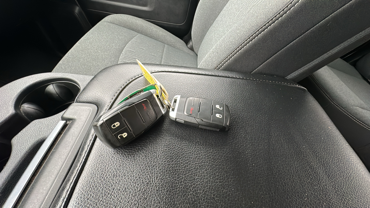 RAM 2500 Tradesman Crew Cab SWB 4WD 2021