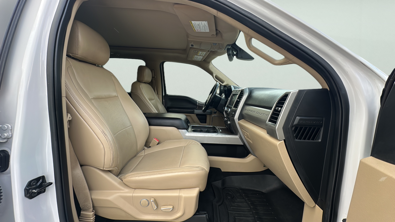 Ford F-250 SD Lariat Crew Cab Long Bed 4WD 2019