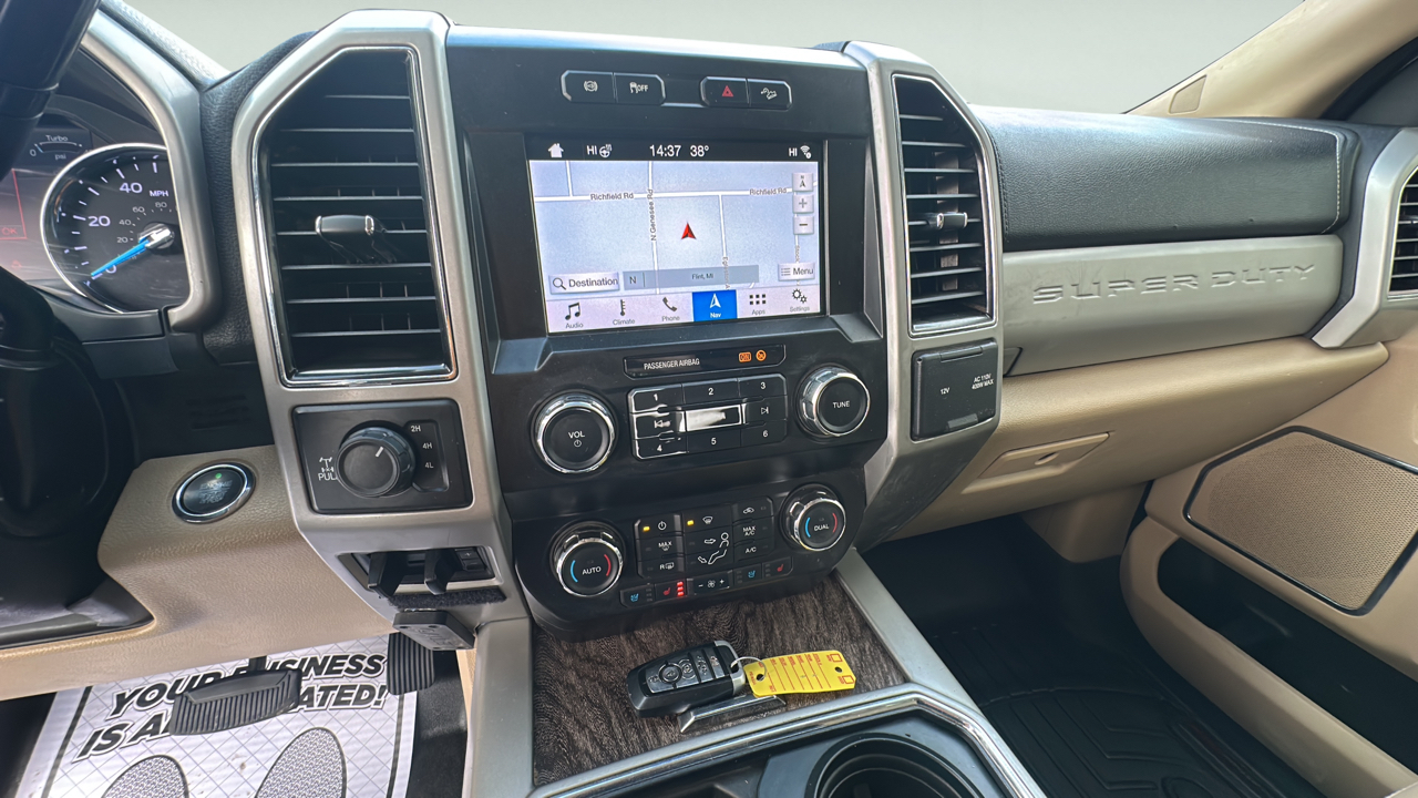 Ford F-250 SD Lariat Crew Cab Long Bed 4WD 2019