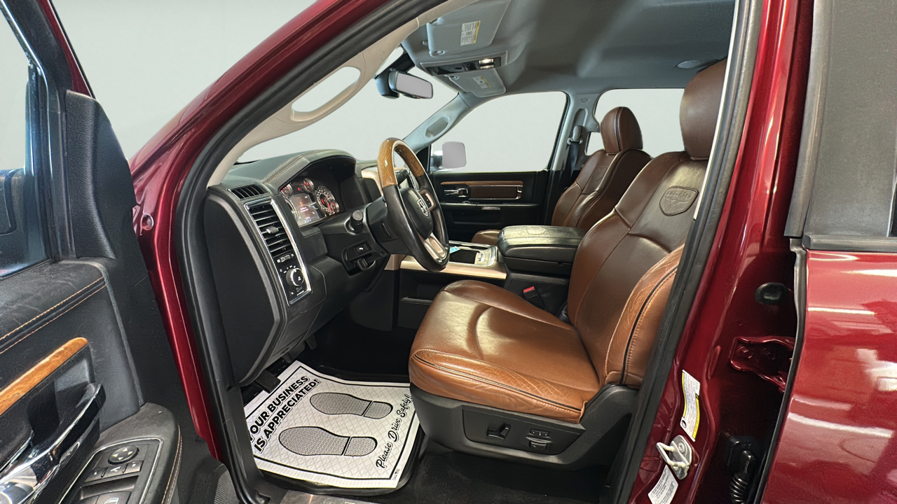 RAM 3500 Longhorn Crew Cab SWB 4WD 2016