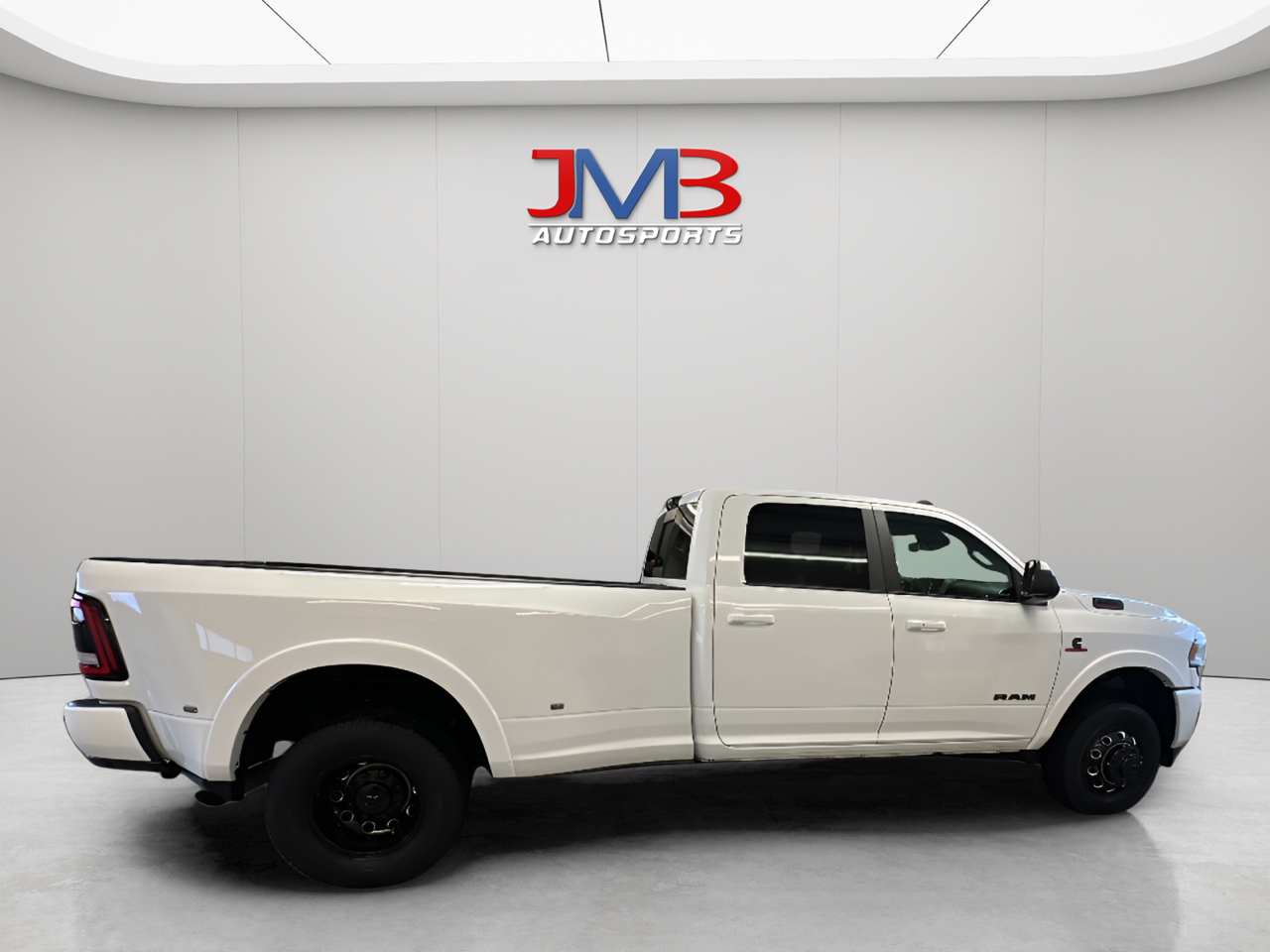 RAM 3500 Laramie Crew Cab LWB 4WD DRW 2021