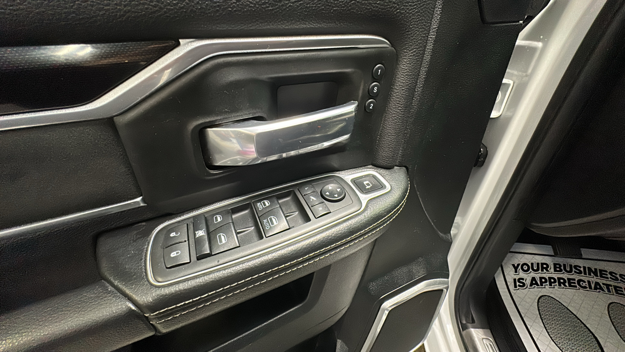 RAM 3500 Laramie Crew Cab LWB 4WD DRW 2021