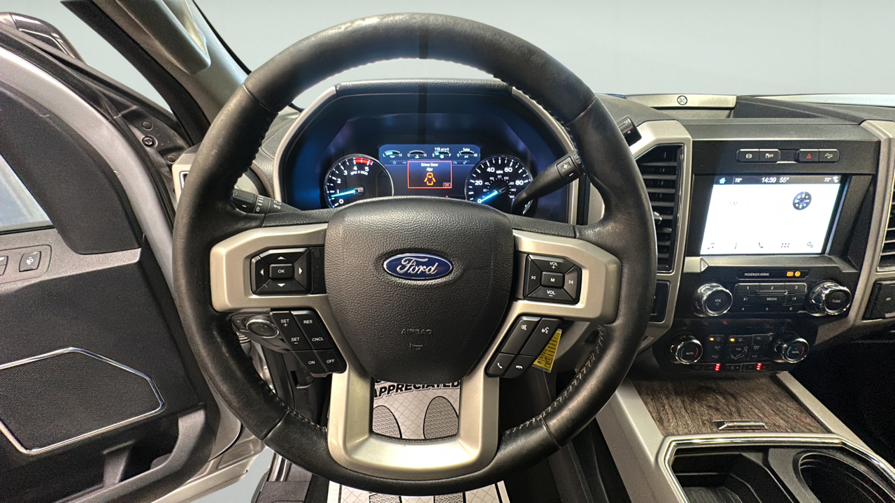 Ford F-250 SD Lariat Crew Cab 4WD 2019