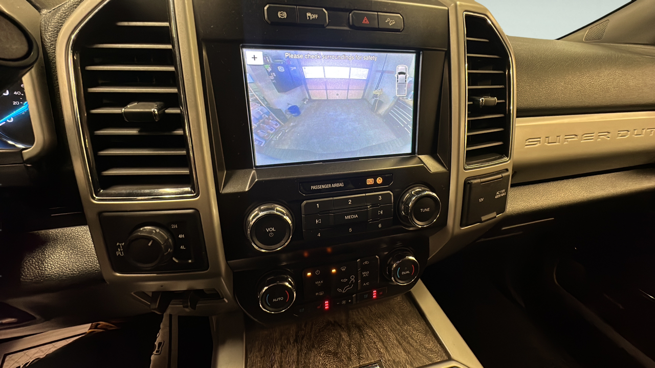 Ford F-250 SD Lariat Crew Cab 4WD 2019