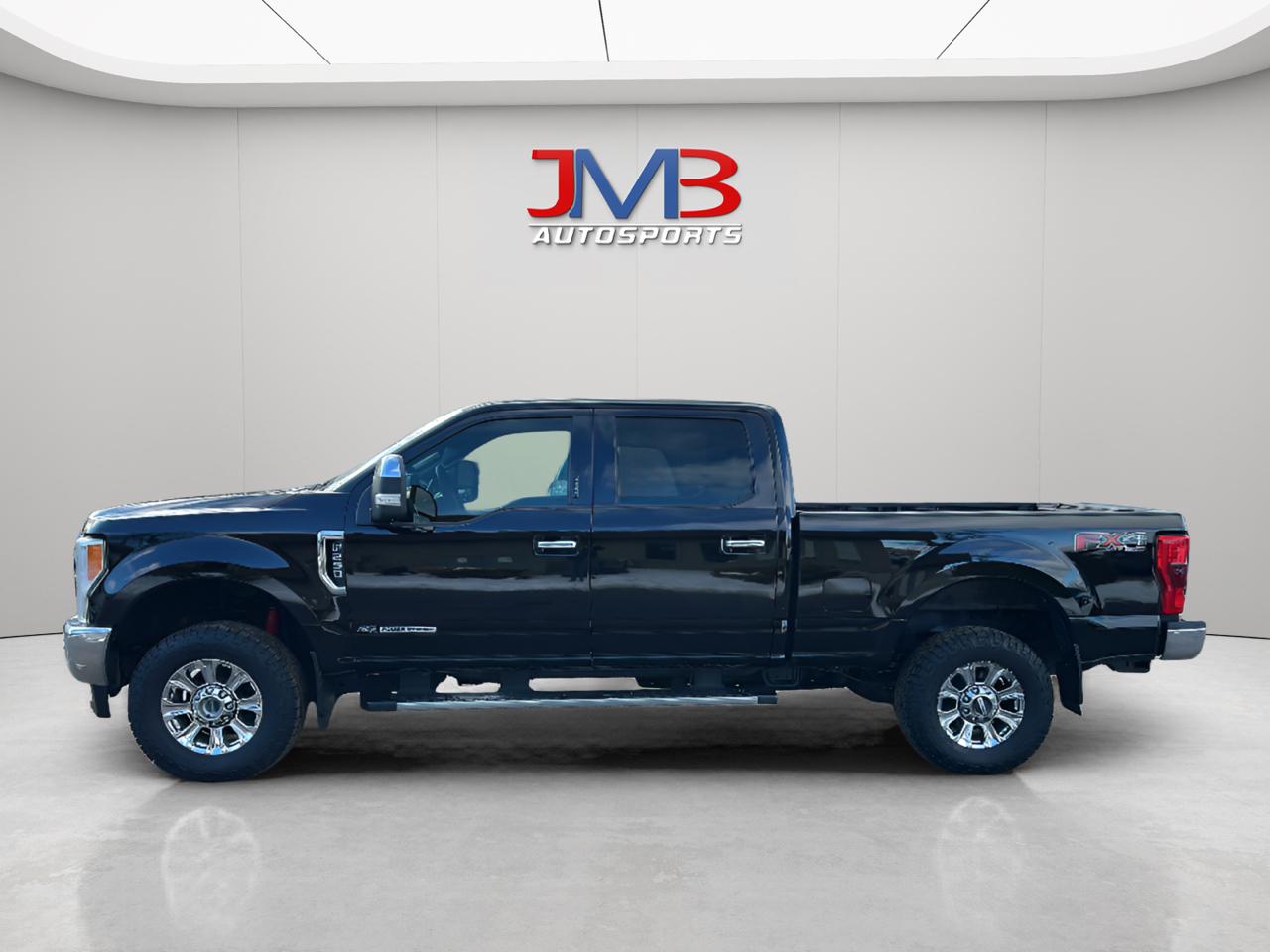 Ford F-250 SD Lariat Crew Cab 4WD 2017