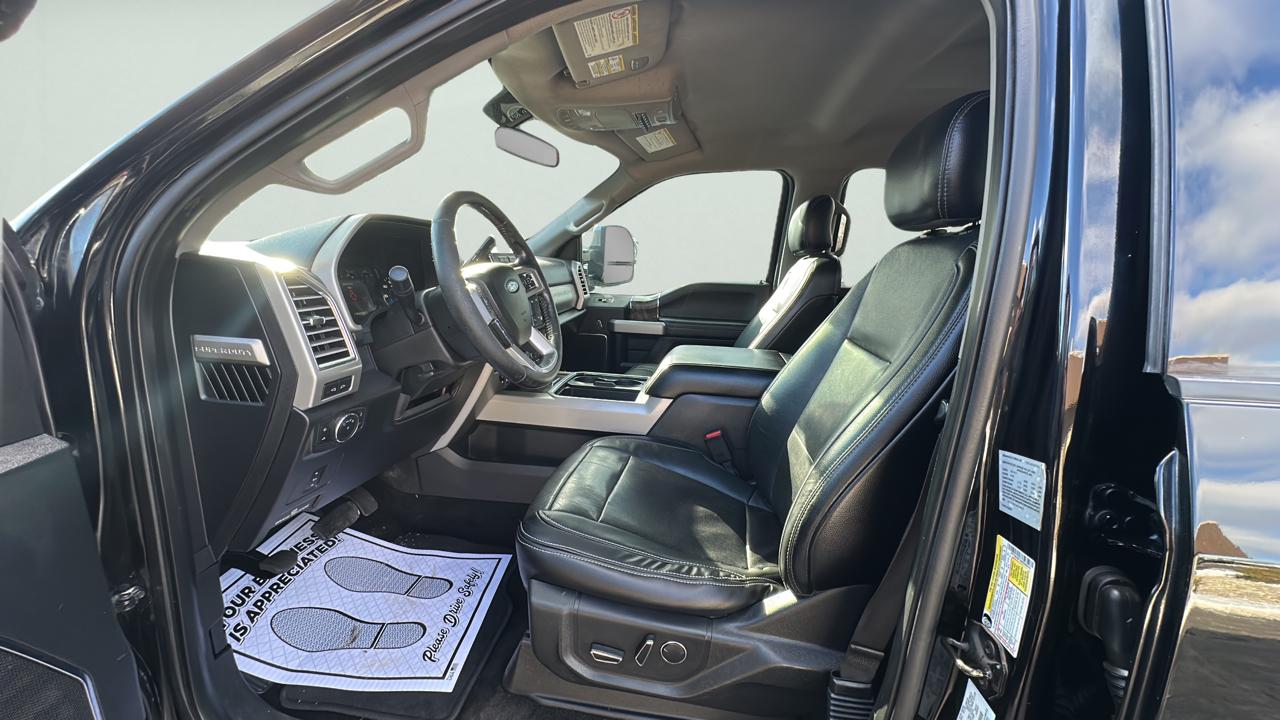 Ford F-250 SD Lariat Crew Cab 4WD 2017