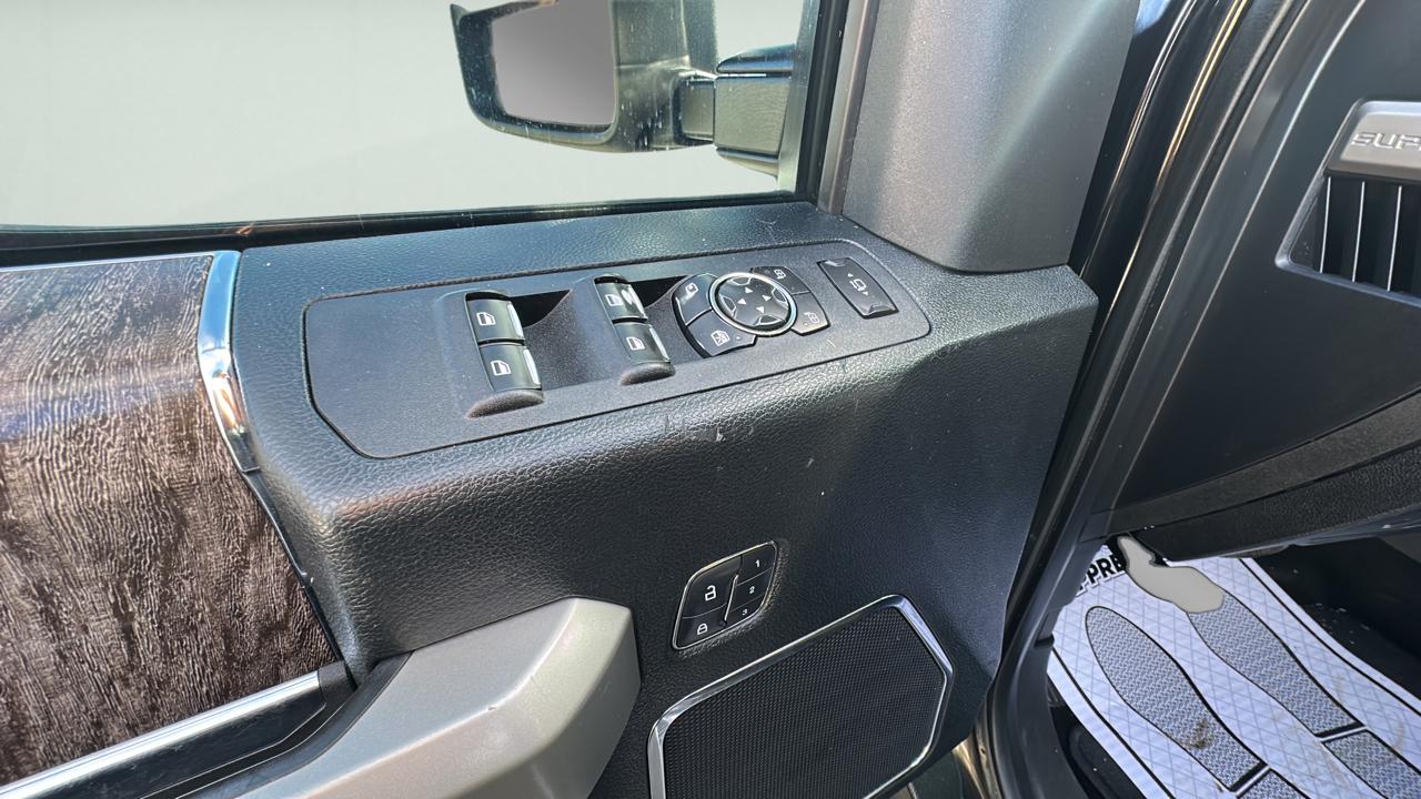 Ford F-250 SD Lariat Crew Cab 4WD 2017