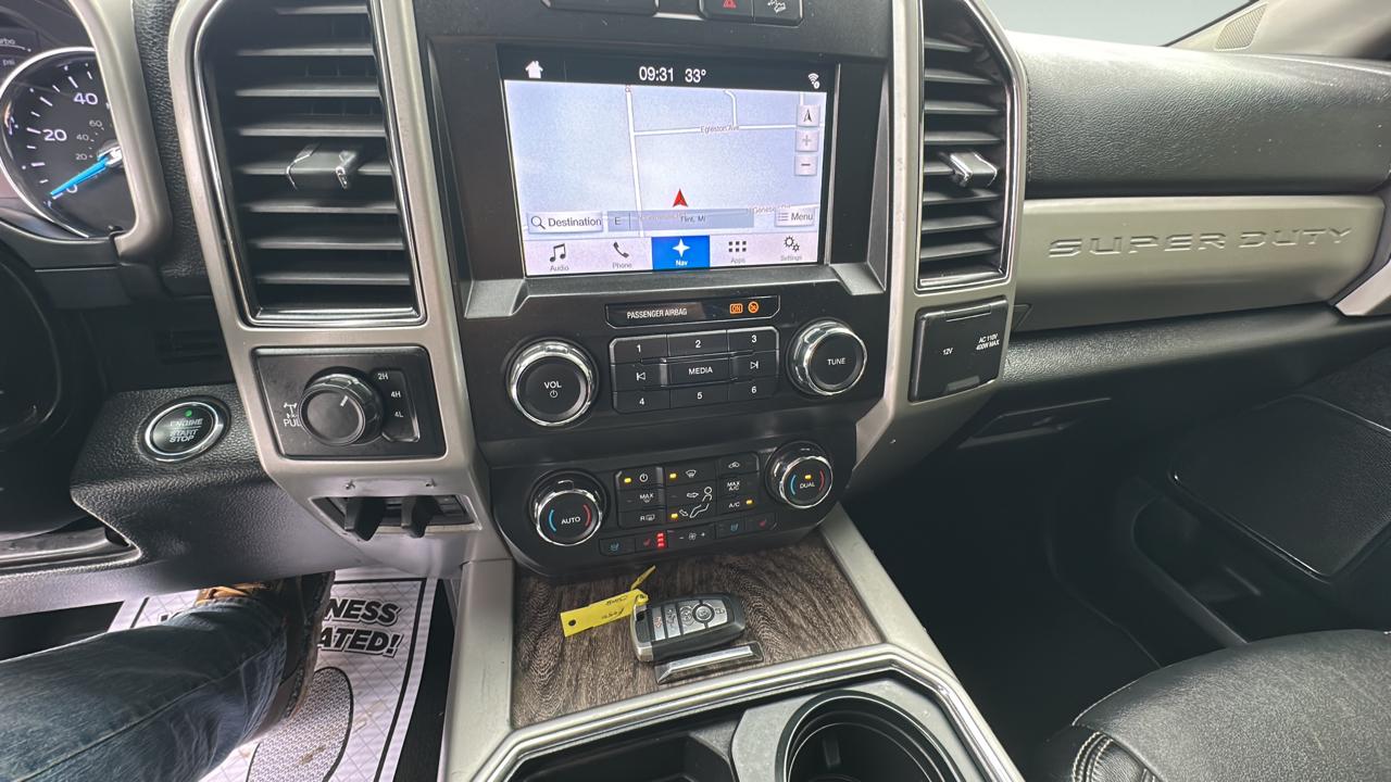 Ford F-250 SD Lariat Crew Cab 4WD 2019