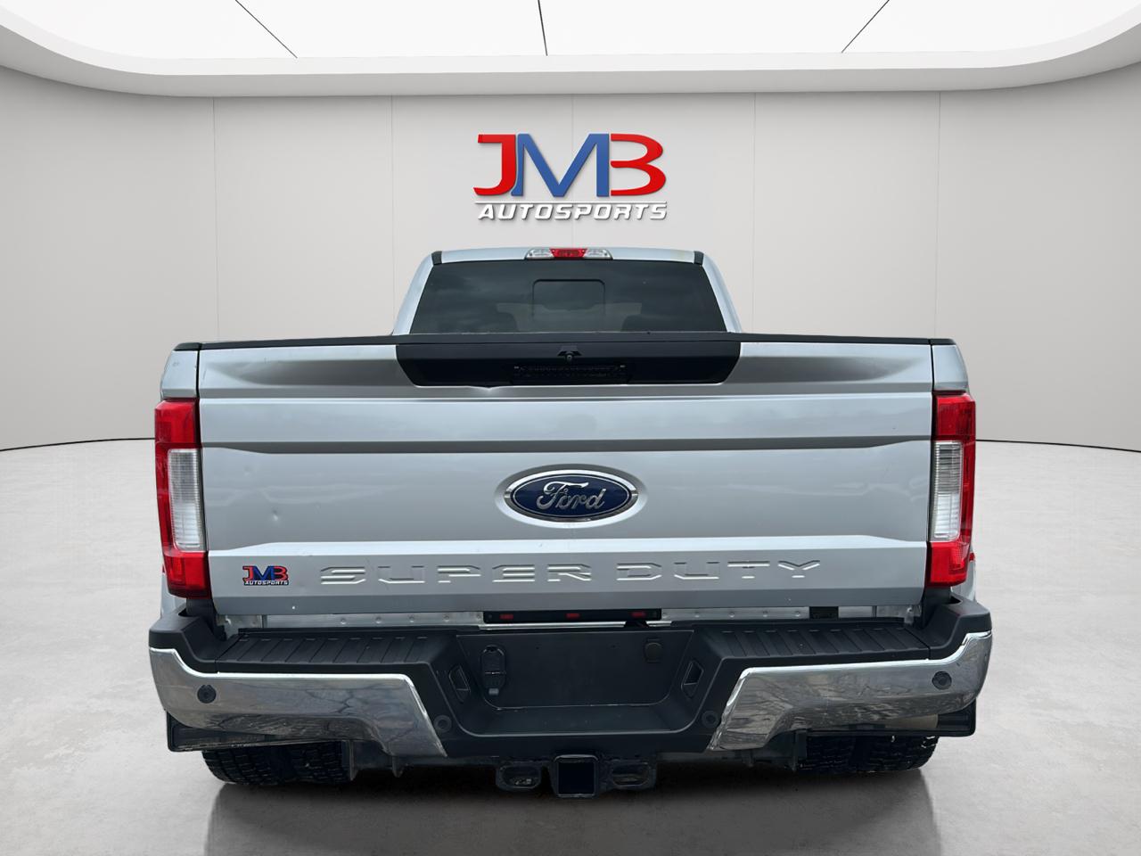 Ford F-450 SD XLT Crew Cab DRW 4WD 2018