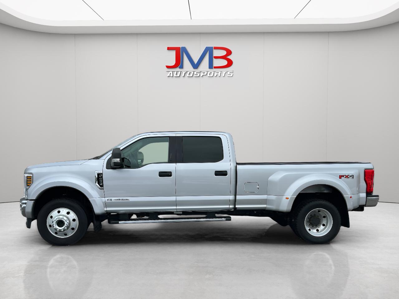 Ford F-450 SD XLT Crew Cab DRW 4WD 2018