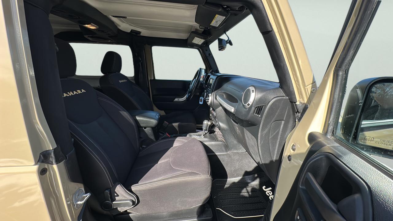 Jeep Wrangler Sahara 4WD 2014